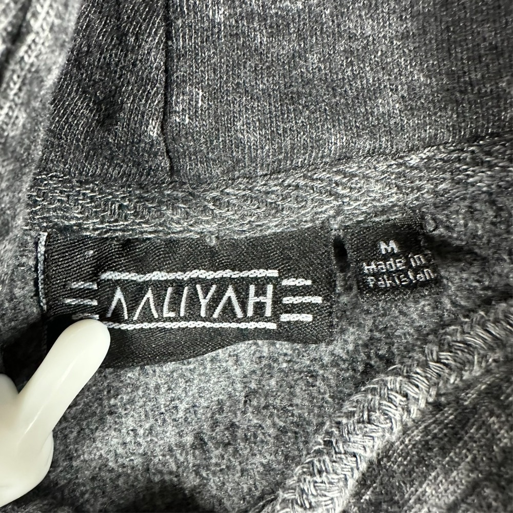 Vintage Aaliyah Women's Medium Hot Like Fire "Cold Shoulder" Hoodie - Picture 6 of 12